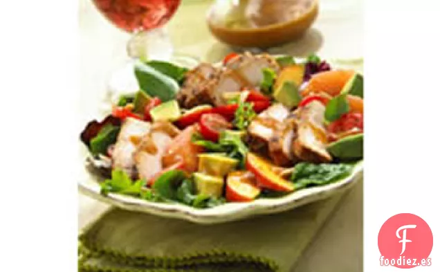 Ensalada de Cerdo a la Barbacoa con Frutas de Verano y Vinagreta Balsámica de Miel