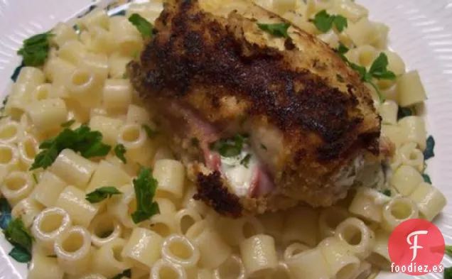 Rollatini De Pollo Con Queso, Jamón y Espinacas