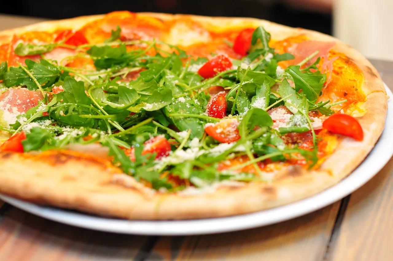 Celebre el Día Nacional de la Pizza el 9 de febrero con deliciosas porciones y datos curiosos