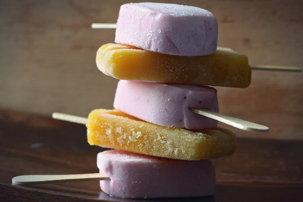 Crear deliciosas paletas heladas en casa